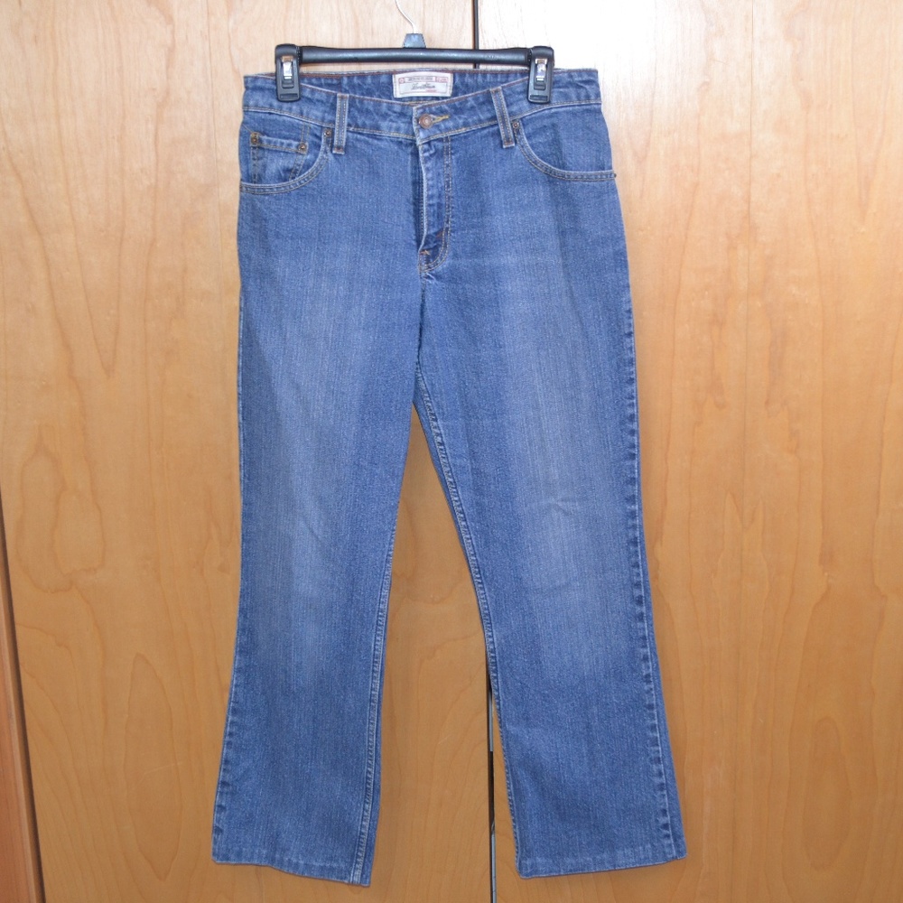 Levi Women Signature jeans misses 8 medium bootcut